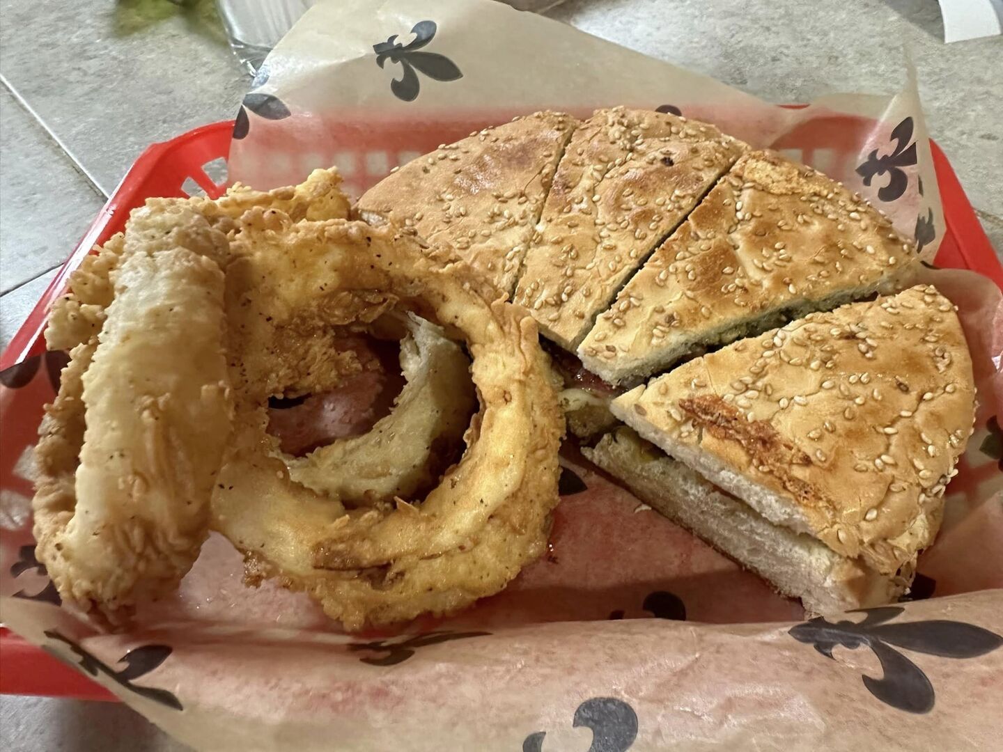 Vazquez Seafood  & Poboy'